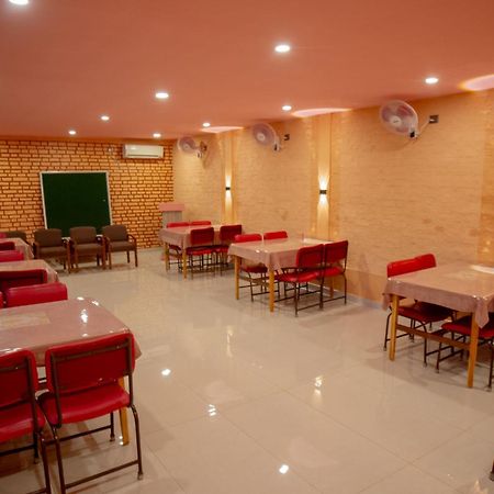 Galaxy Guest House Bhairāhawā 외부 사진