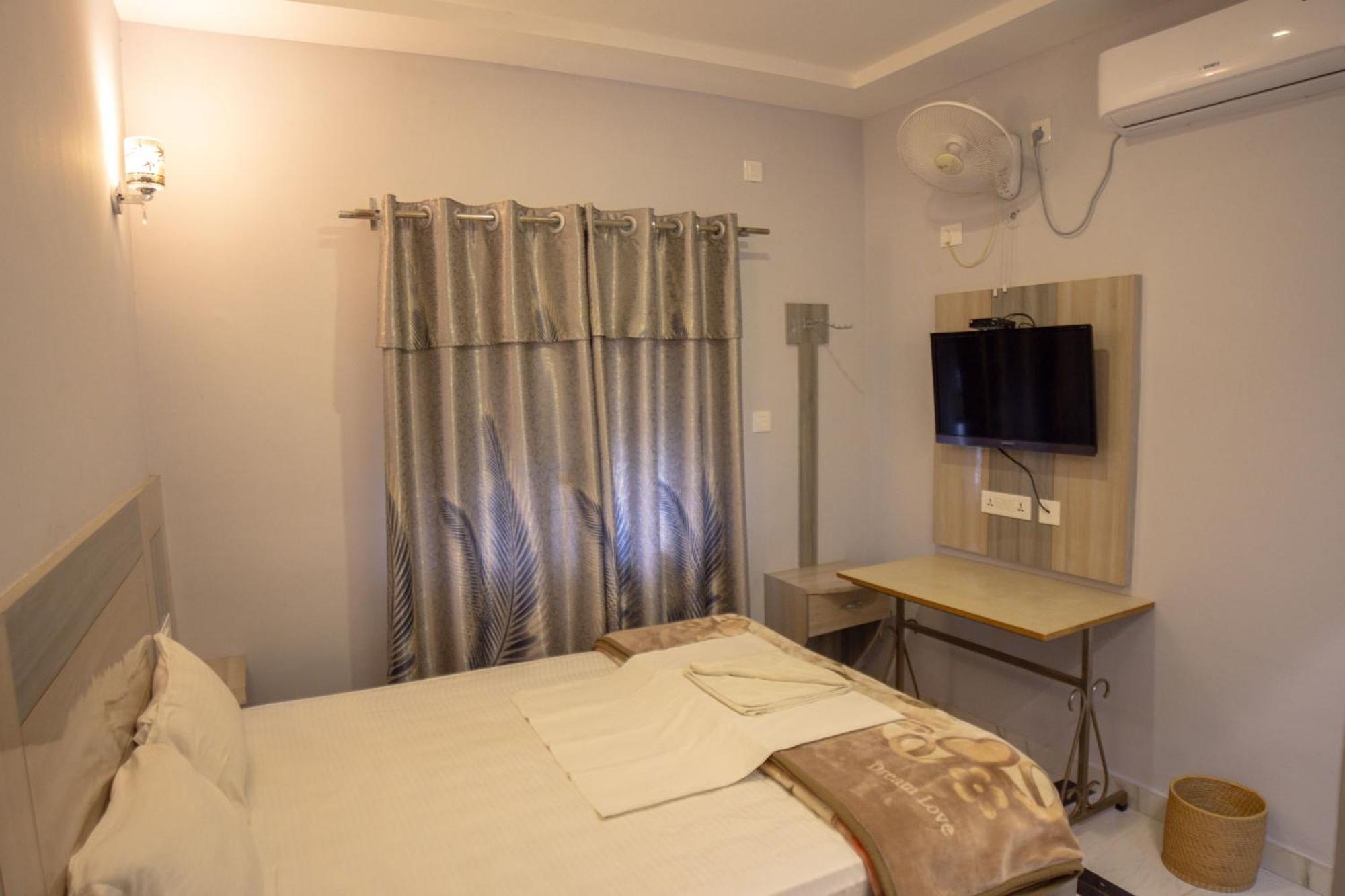 Galaxy Guest House Bhairāhawā 객실 사진