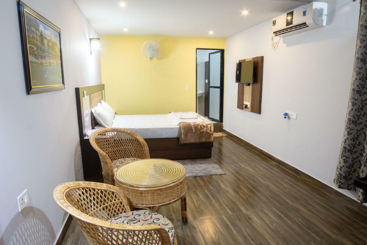 Galaxy Guest House Bhairāhawā 외부 사진